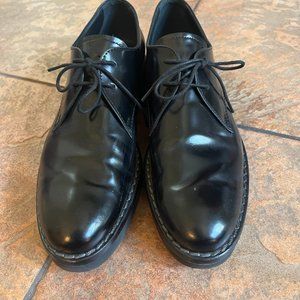 Classic Tod's women's oxford, size 41 (size 11)